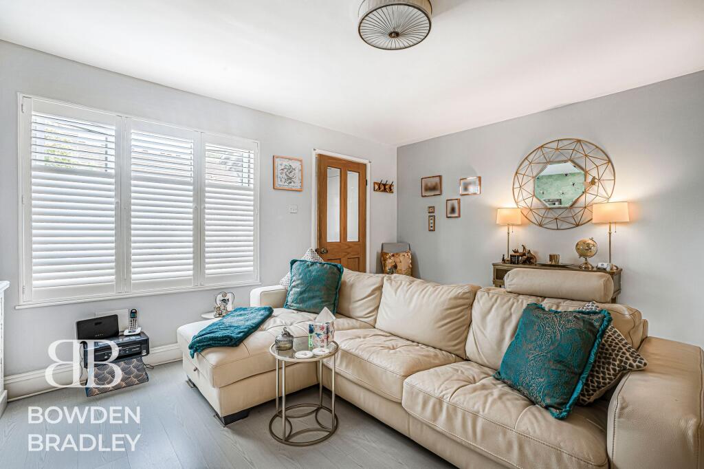 House in Ilford - More