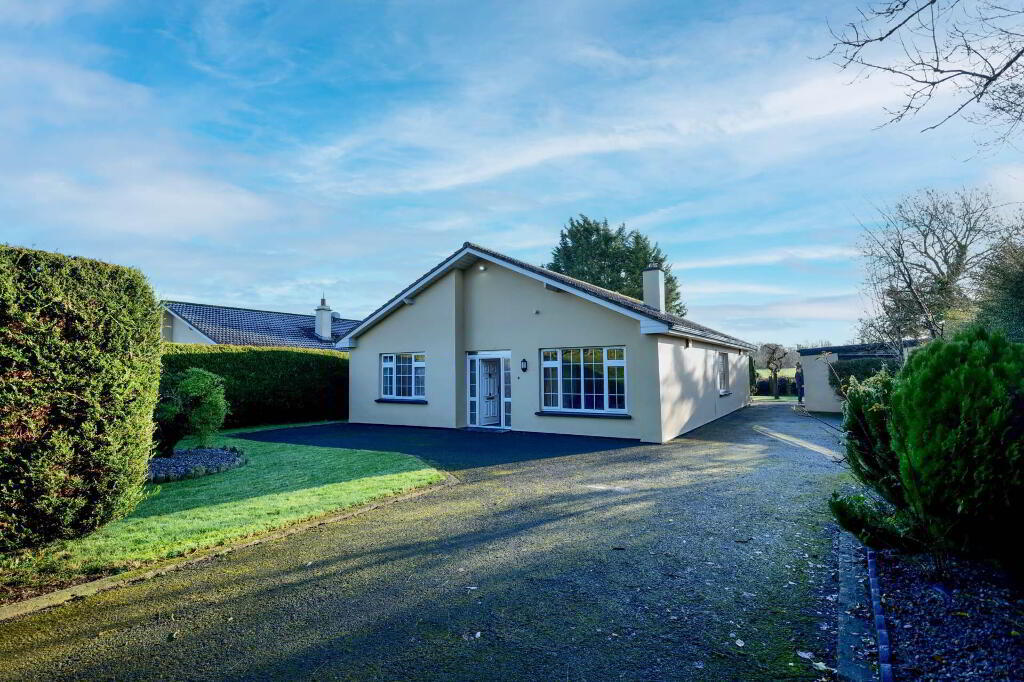 Main image of property: 11 Pike Farm, Charleville