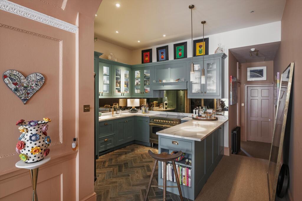 Apartment in Bath - View 3