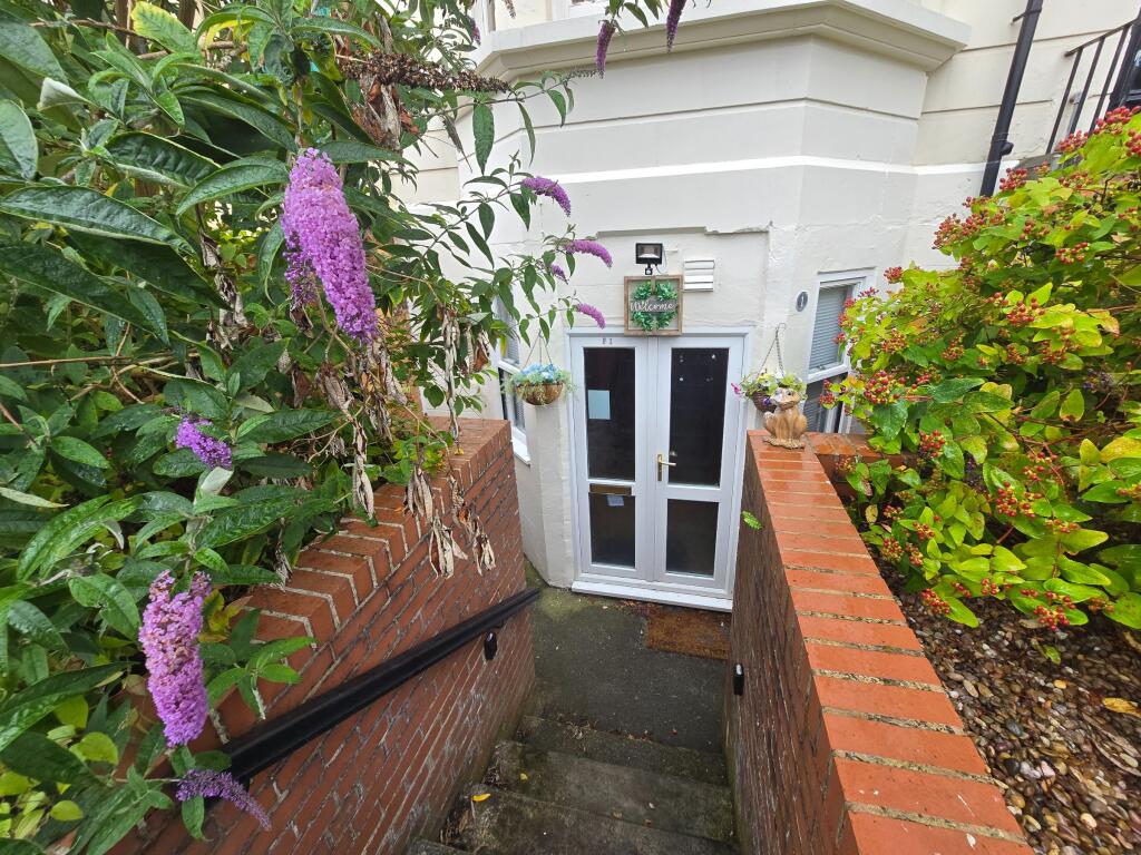 Main image of property: Flat 1, 16 Trinity Road