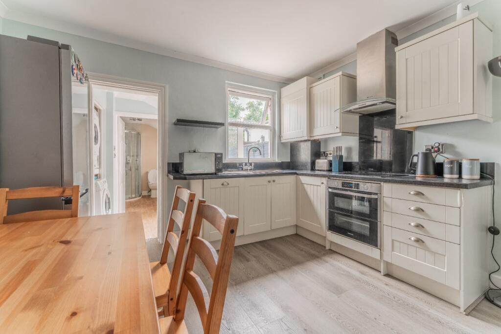 House in Dartford, Stone - View 5
