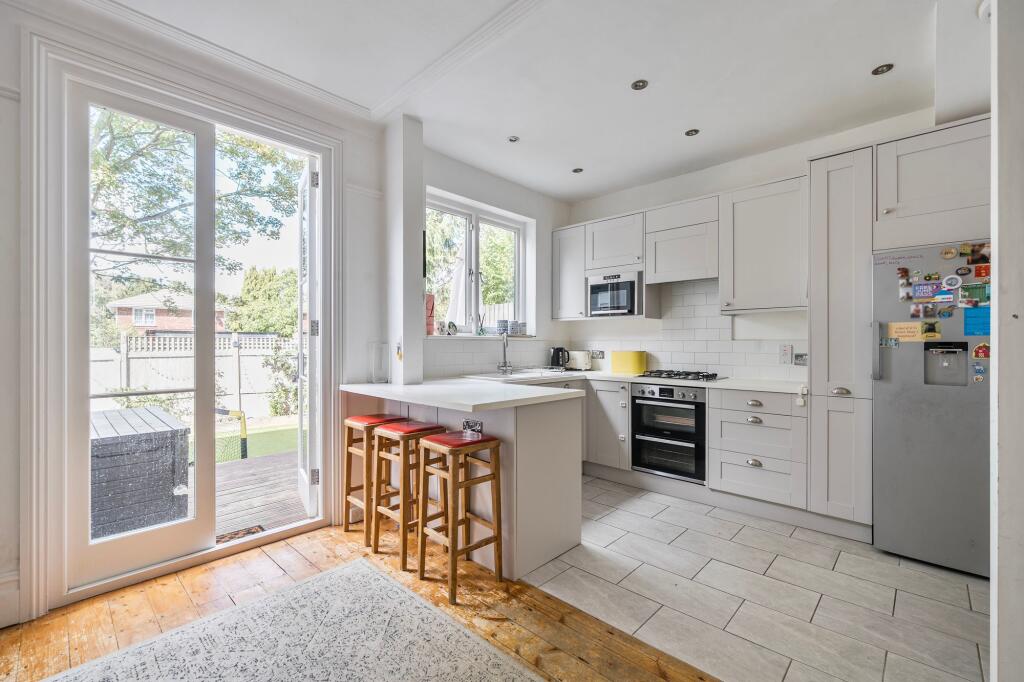 House in Kingston upon Thames - View 4