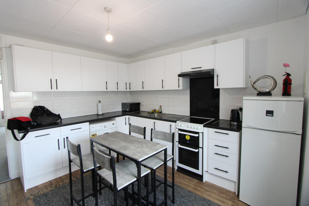 Main image of property: Brighton Road, Croydon, London, CR2