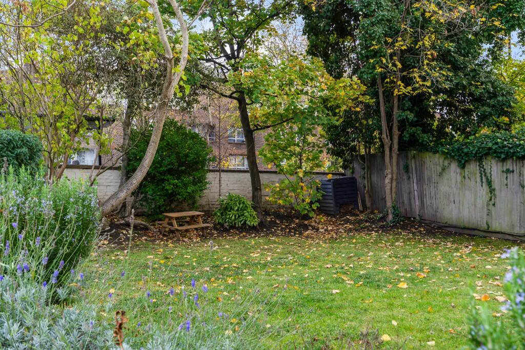 Main image of property: Streatham High Road, London, SW16