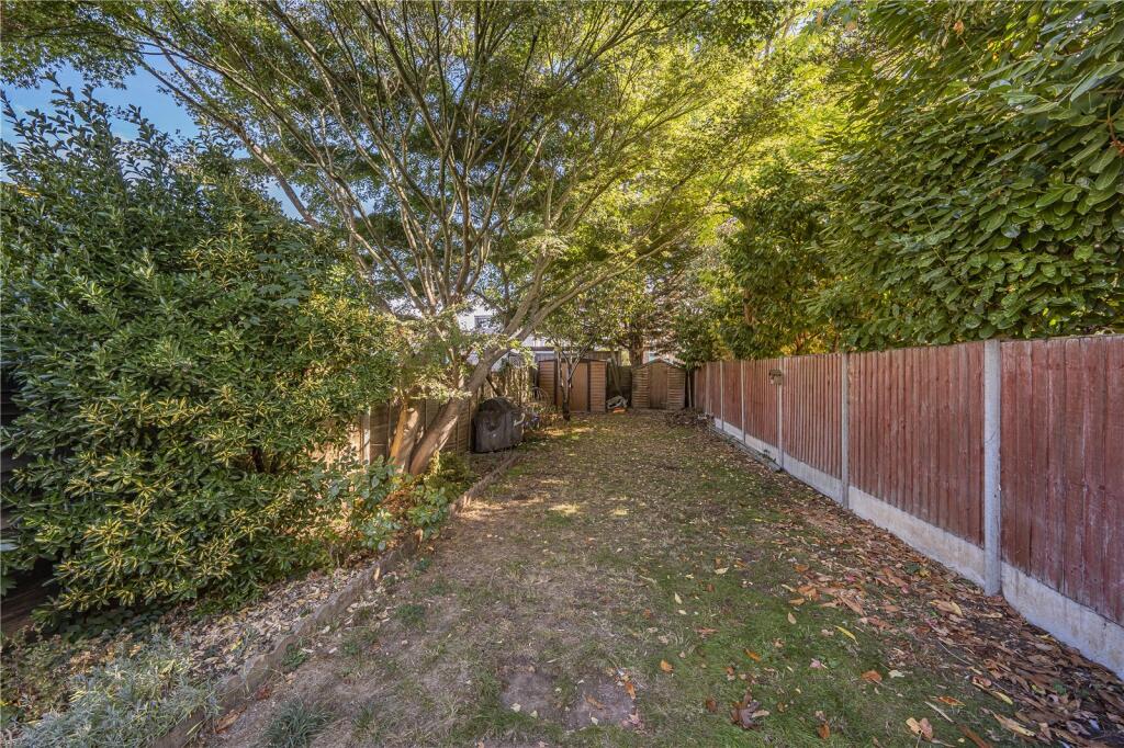 House in London, Yiewsley - View 5