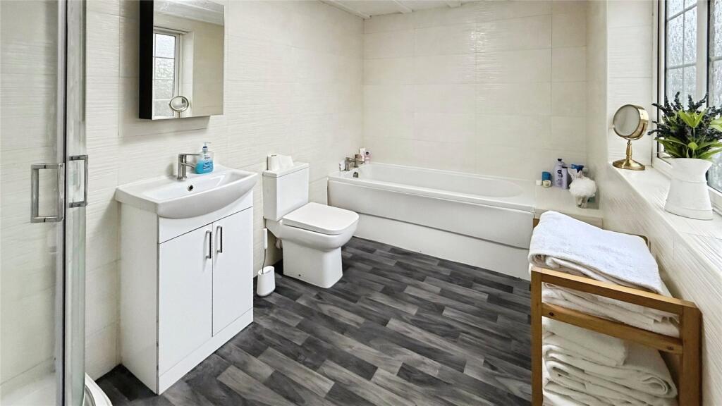Thurlestone Road, Longbridge, Birmingham photo 4