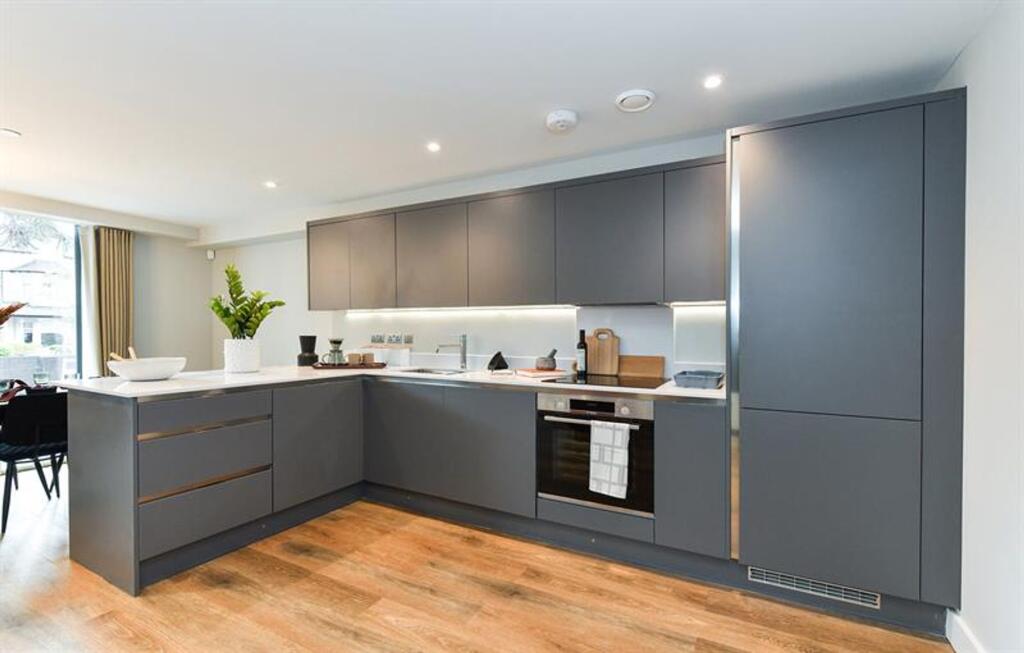 Apartment in Nottingham - View 5