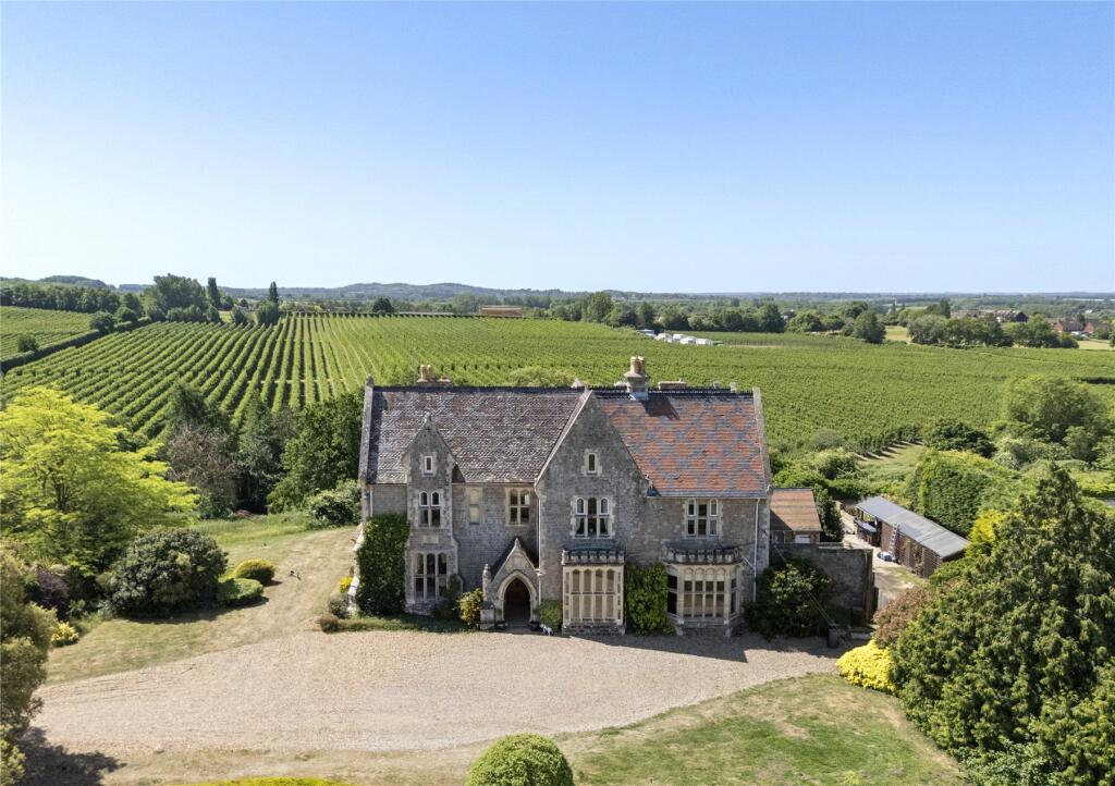 Main image of property: Staplestreet Road, Hernhill, Faversham, Kent, ME13
