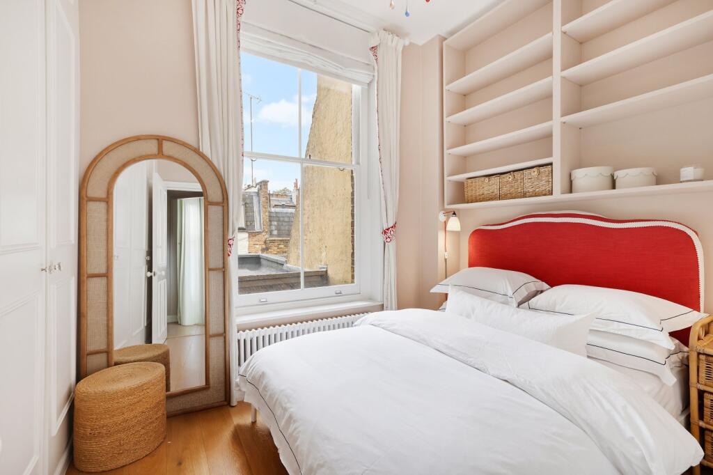 Apartment in London, Royal Borough of Kensington and Chelsea - View 2