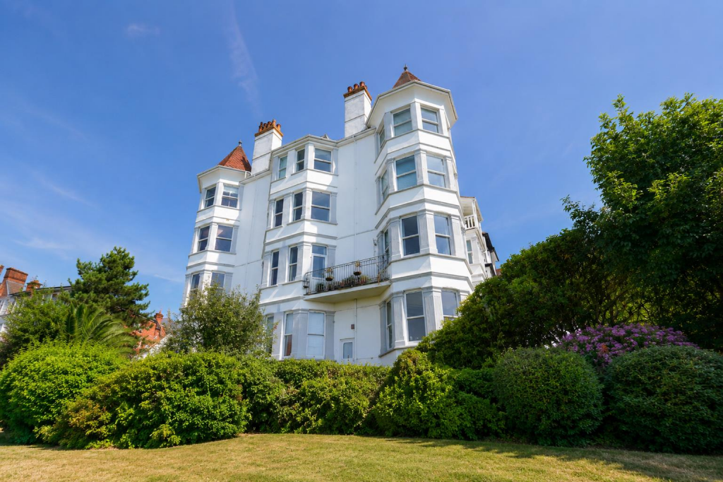 Main image of property: San Remo Parade, Westcliff-On-Sea