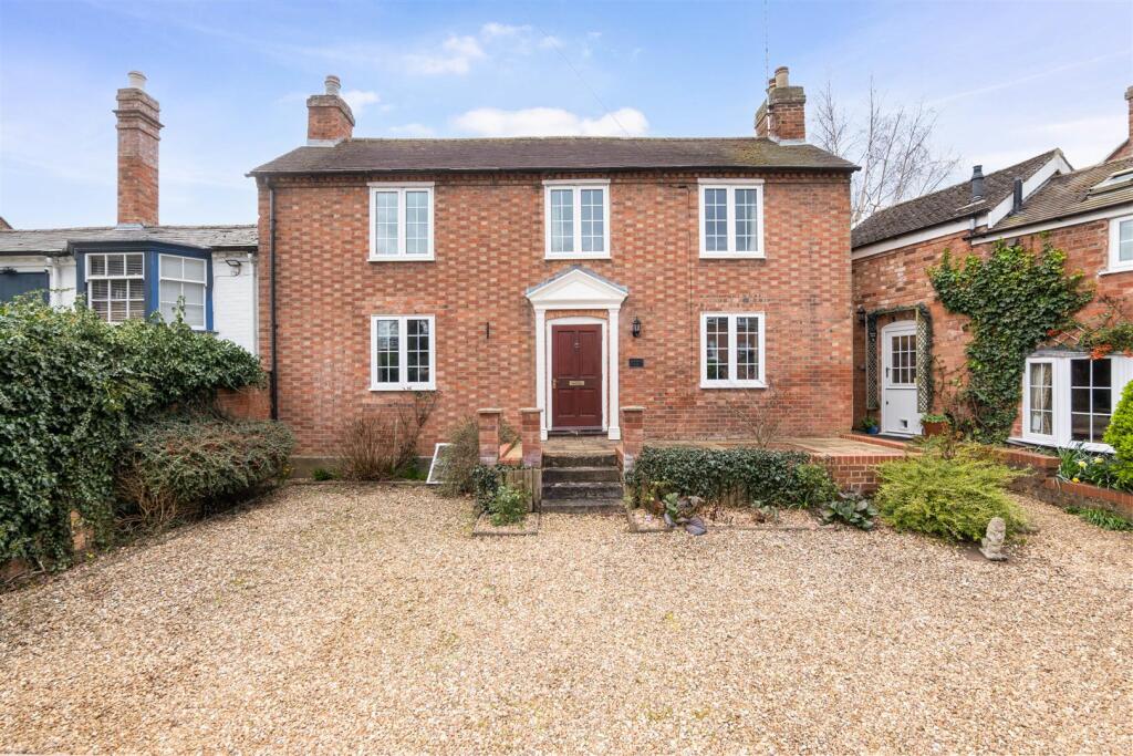 Main image of property: Ferry Lane, Alveston, Stratford-Upon-Avon