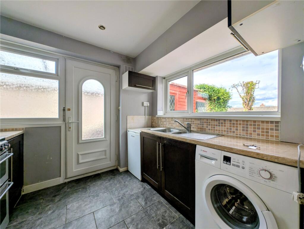 House in Dudley - View 5