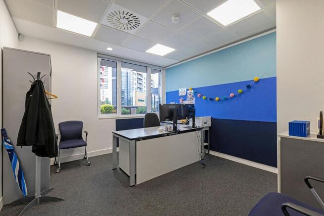 114322_F-H-Bertling-Logistics-Aberdeen-Ltd-Aspect-Gate-18_low.jpg