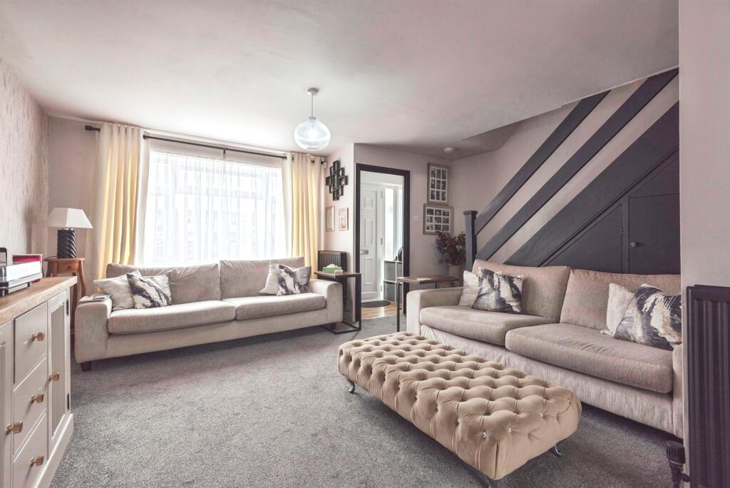 House in Stevenage - More