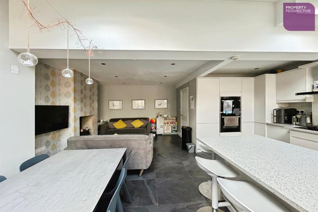 House in Lancaster - More