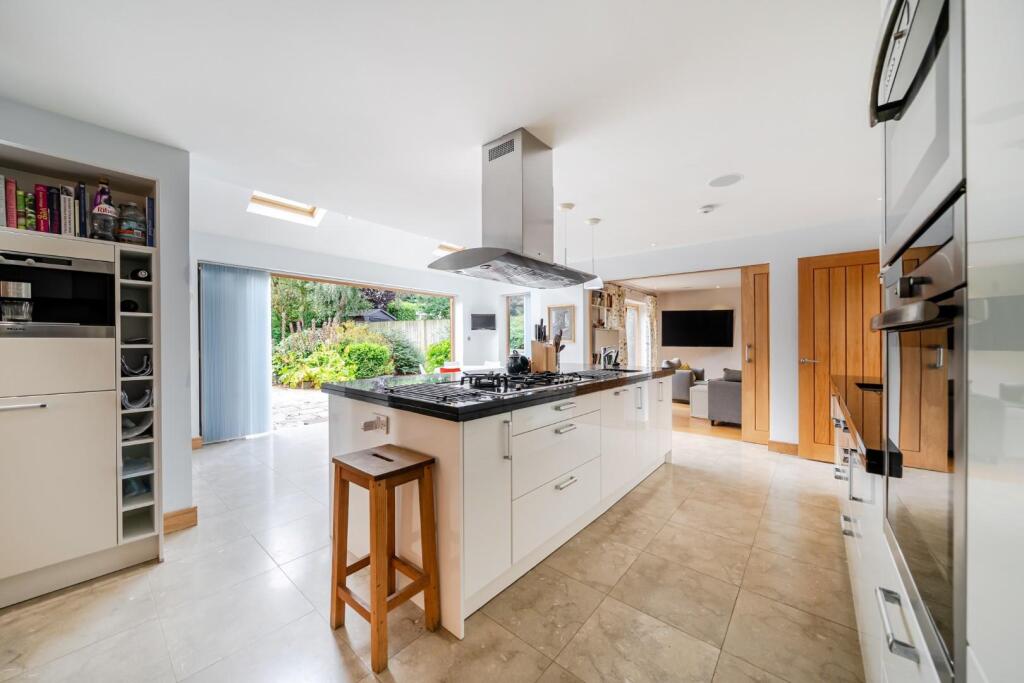 House in Hull - View 5
