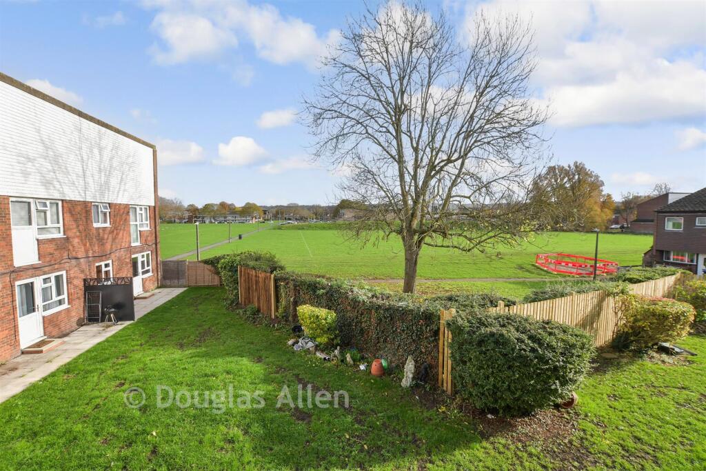 Apartment in Waltham Abbey - View 2