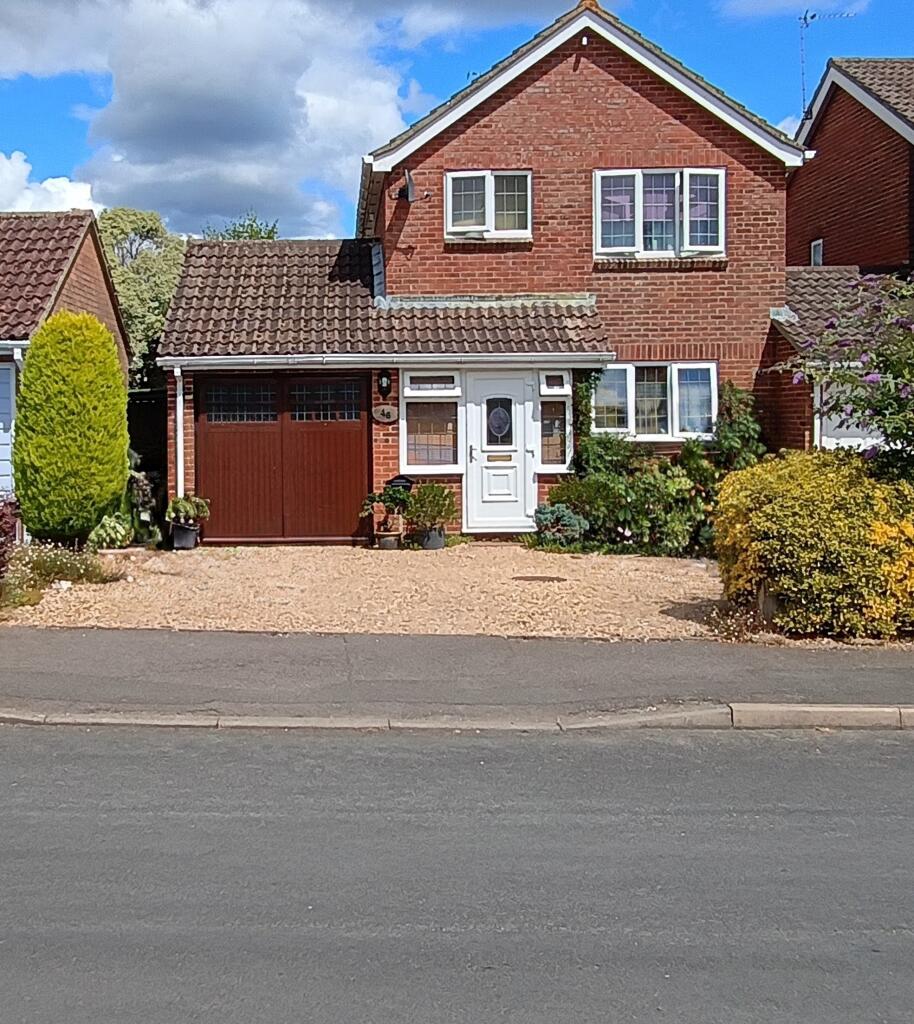 Main image of property: Periwinkle Close, Lindford, GU35