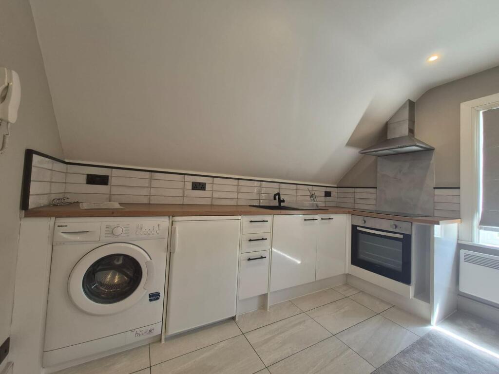 Studio flat for rent