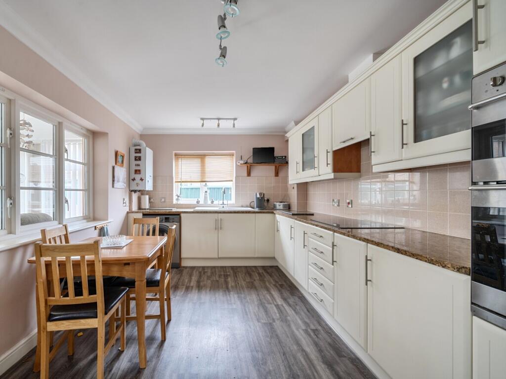 Additional image 3 of Manor Farm Mews, Glastonbury, BA6