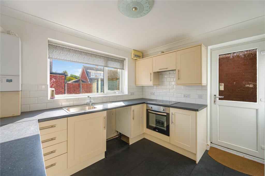 St. Annes Close, Sleaford, Lincolnshire, NG34 photo 2