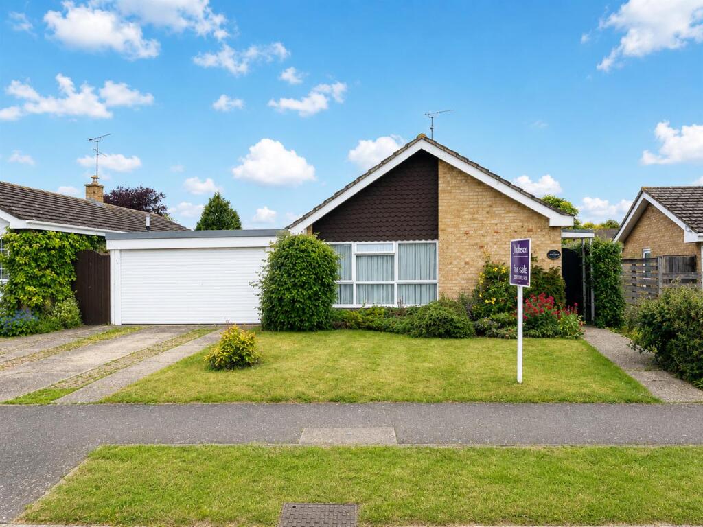 Main image of property: Highfield Rise, Althorne