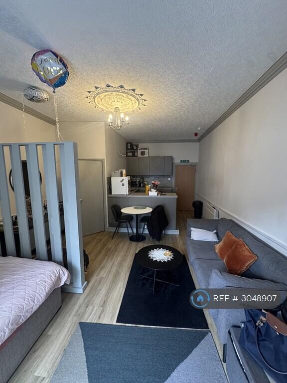 Apartment in York, Bishophill - View 5