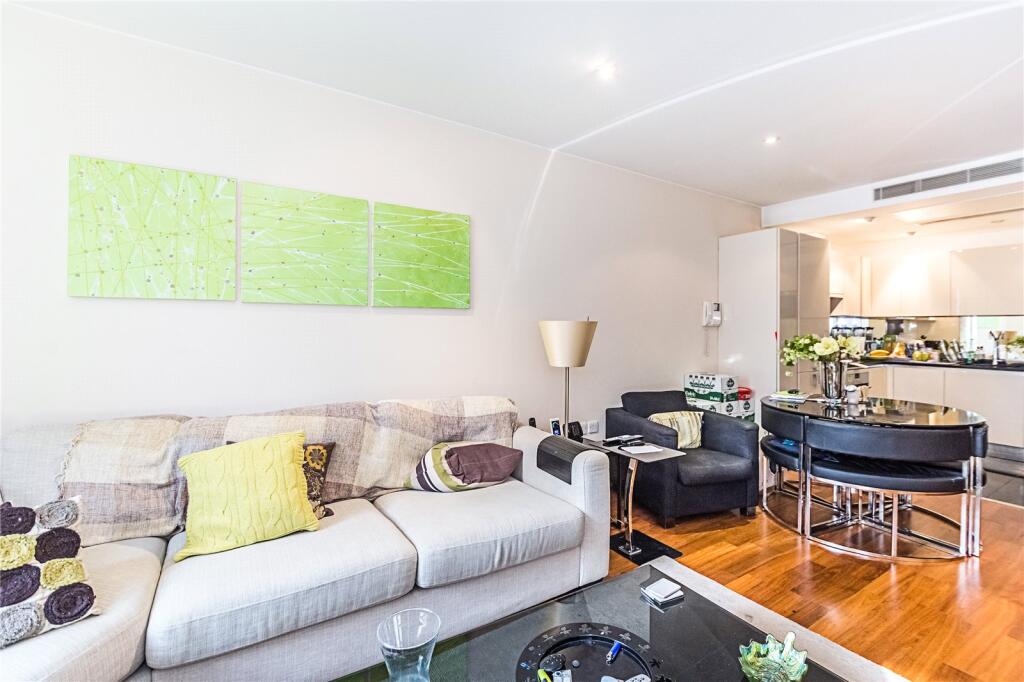 Apartment in London, City of Westminster - View 4