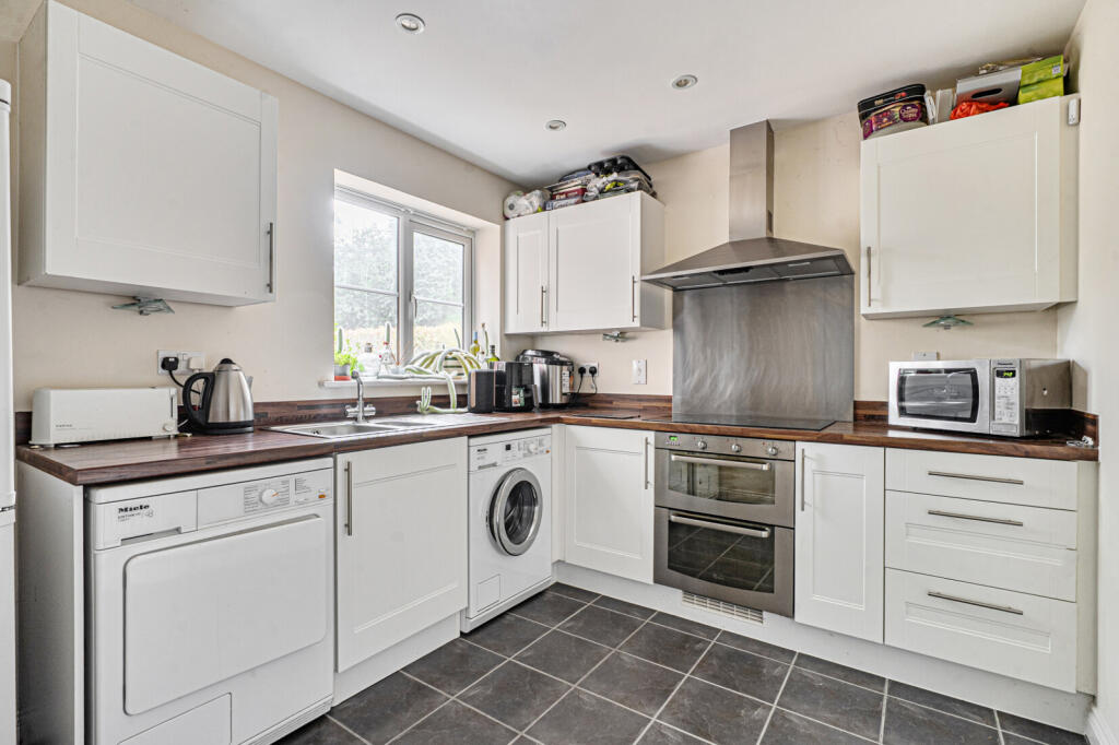 House in Compton, West Berkshire - View 2