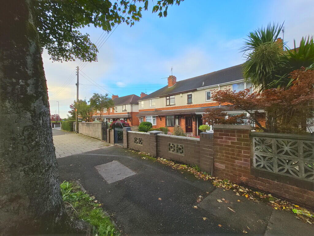 House in Stoke-on-Trent - View 2