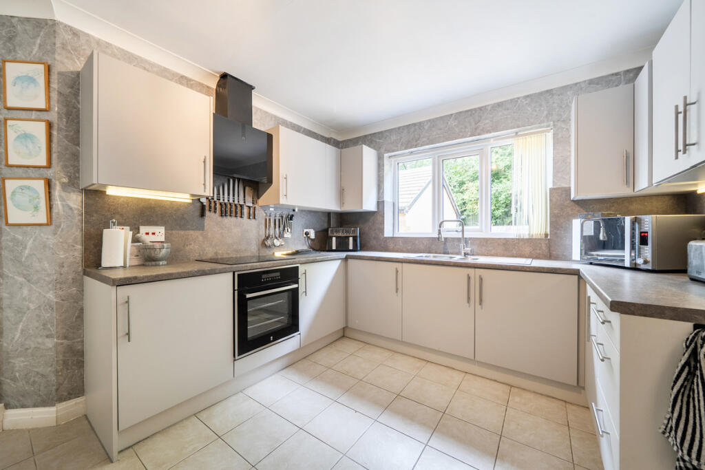 House in Bolton - View 5