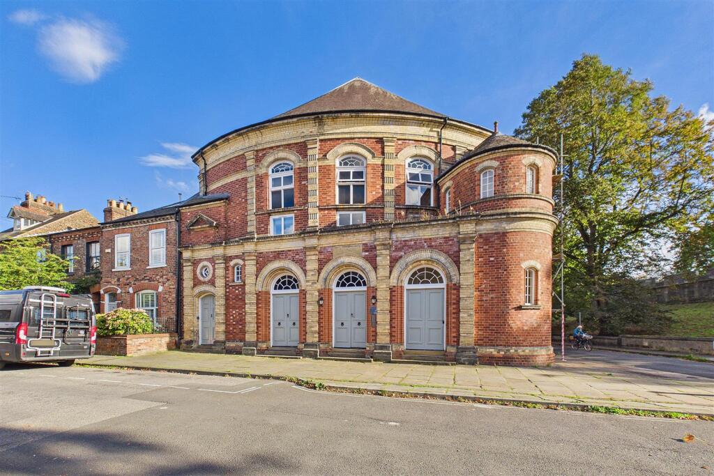 Main image of property: Victoria Bar Apartments, Victor Street