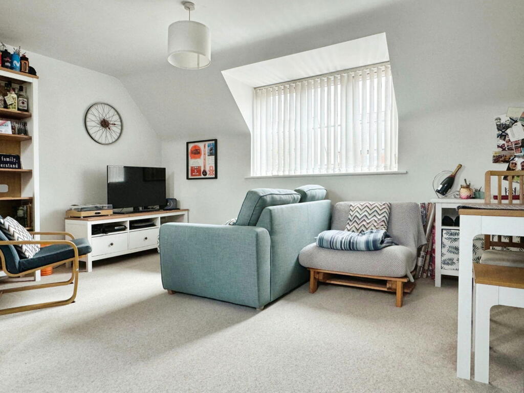 Merttens Drive, Rothley, Leicester, LE7 7SX photo 3