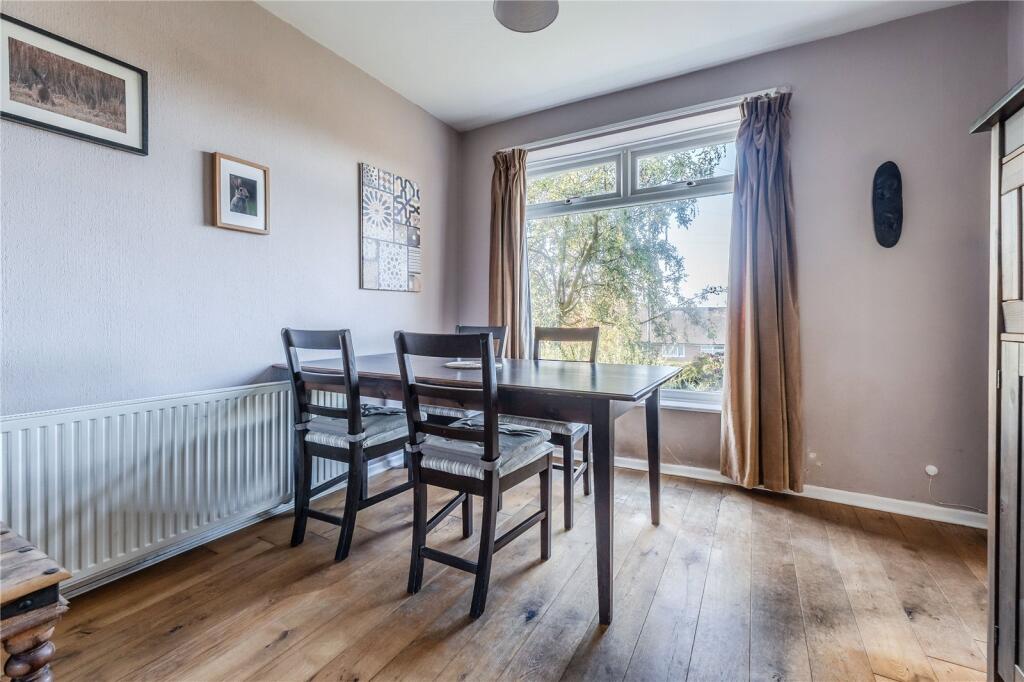 House in Leeds, West Yorkshire - View 4