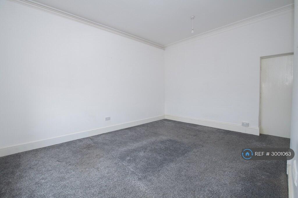 Apartment in York - More