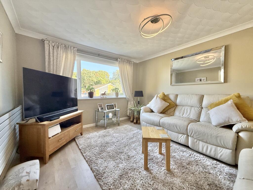Birch Crescent, Lakenheath, Suffolk, IP27 photo 3