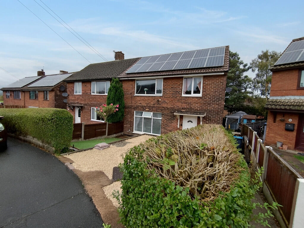 House in Staffordshire Moorlands, Biddulph - More
