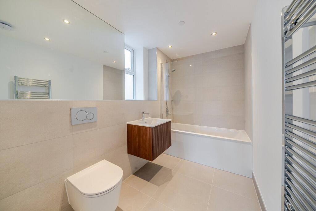 Apartment in London, Streatham Hill - View 4