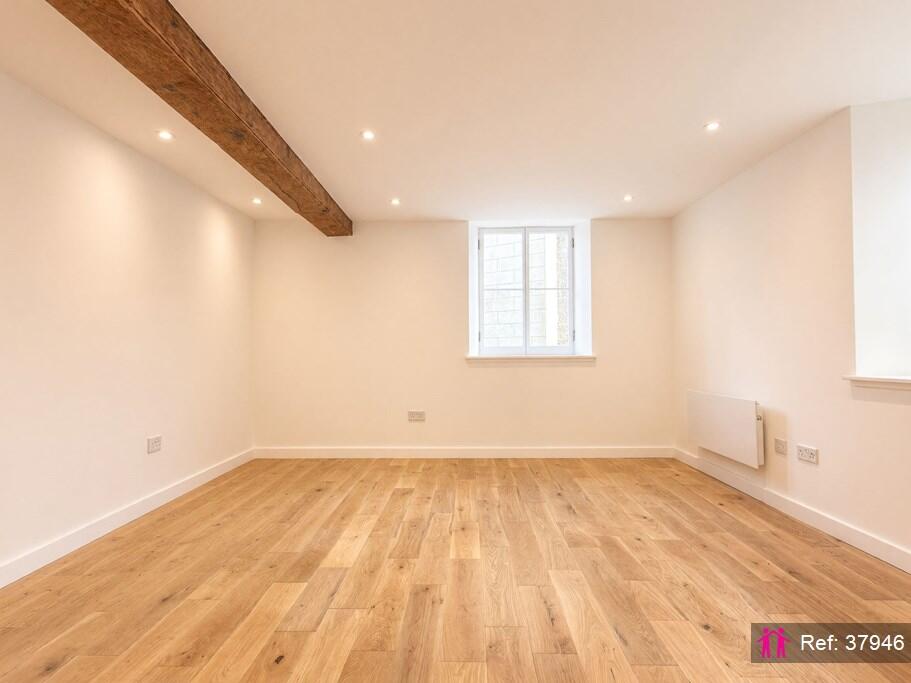 Apartment in Edinburgh, Leith - View 3