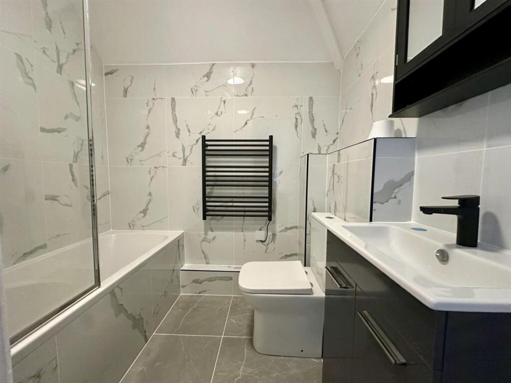 Apartment in Swindon - View 2