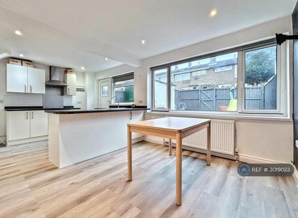 House in Durham - View 3