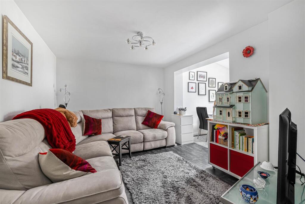 House in Hertford, Bengeo - View 3