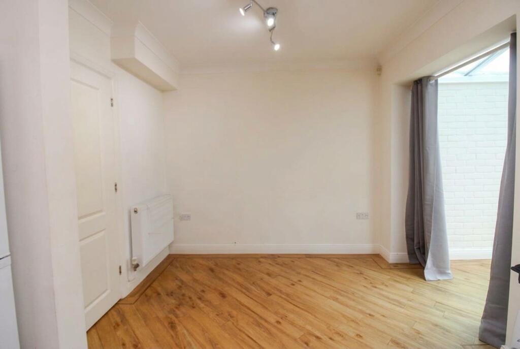 House in Stevenage - More