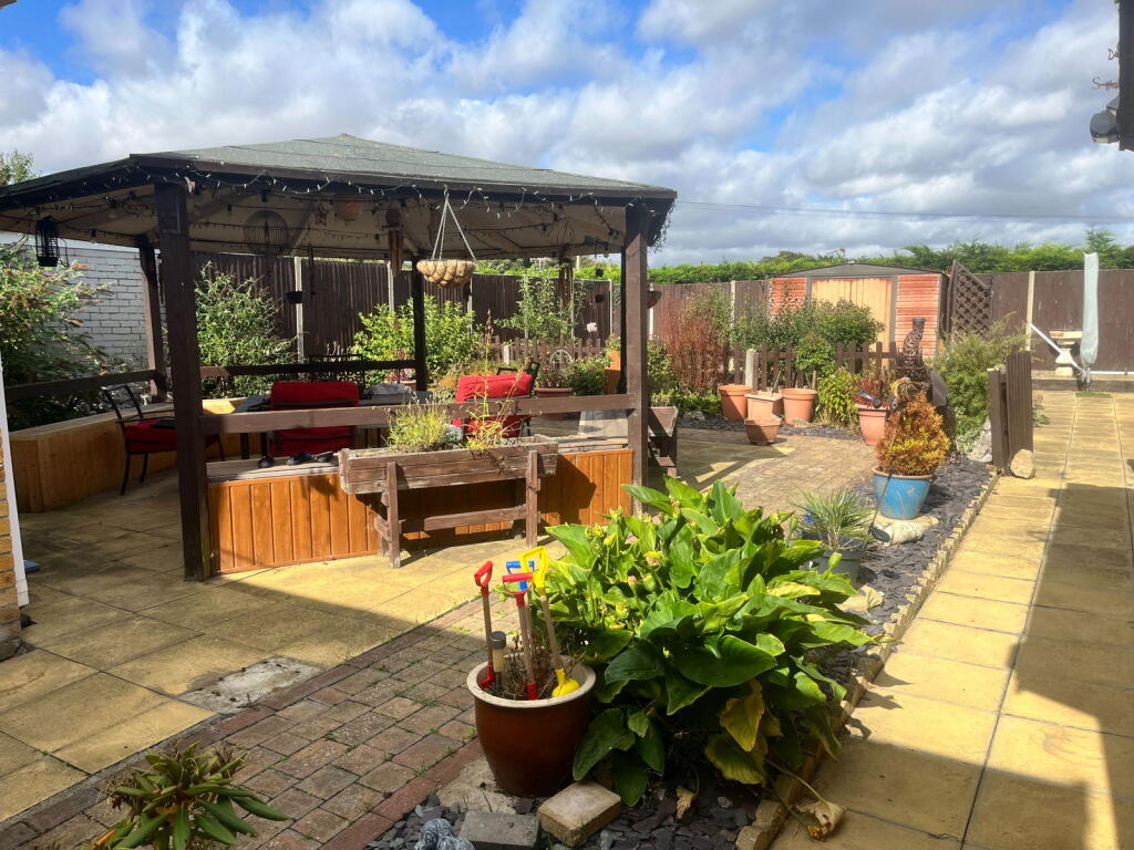 Chapel Close, Chapel St. Leonards, Skegness, PE24 5UU photo 2