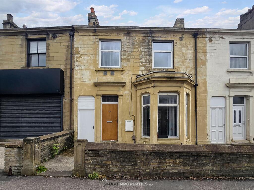 Main image of property: Bradford Road, Huddersfield