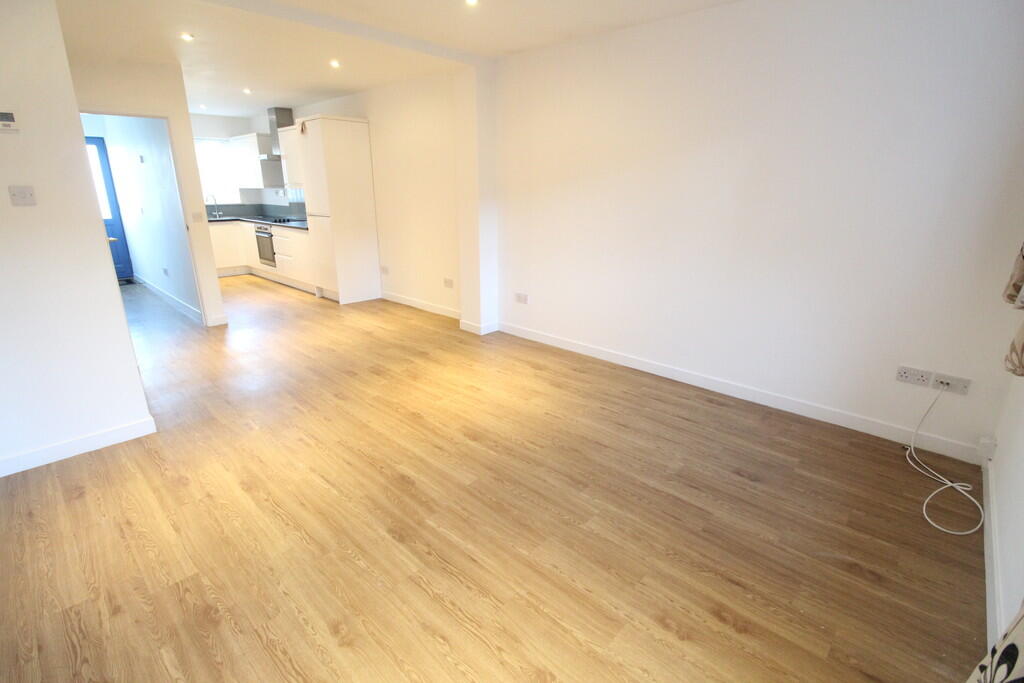 House in West Suffolk, Moreton Hall, Bury St Edmunds - View 3