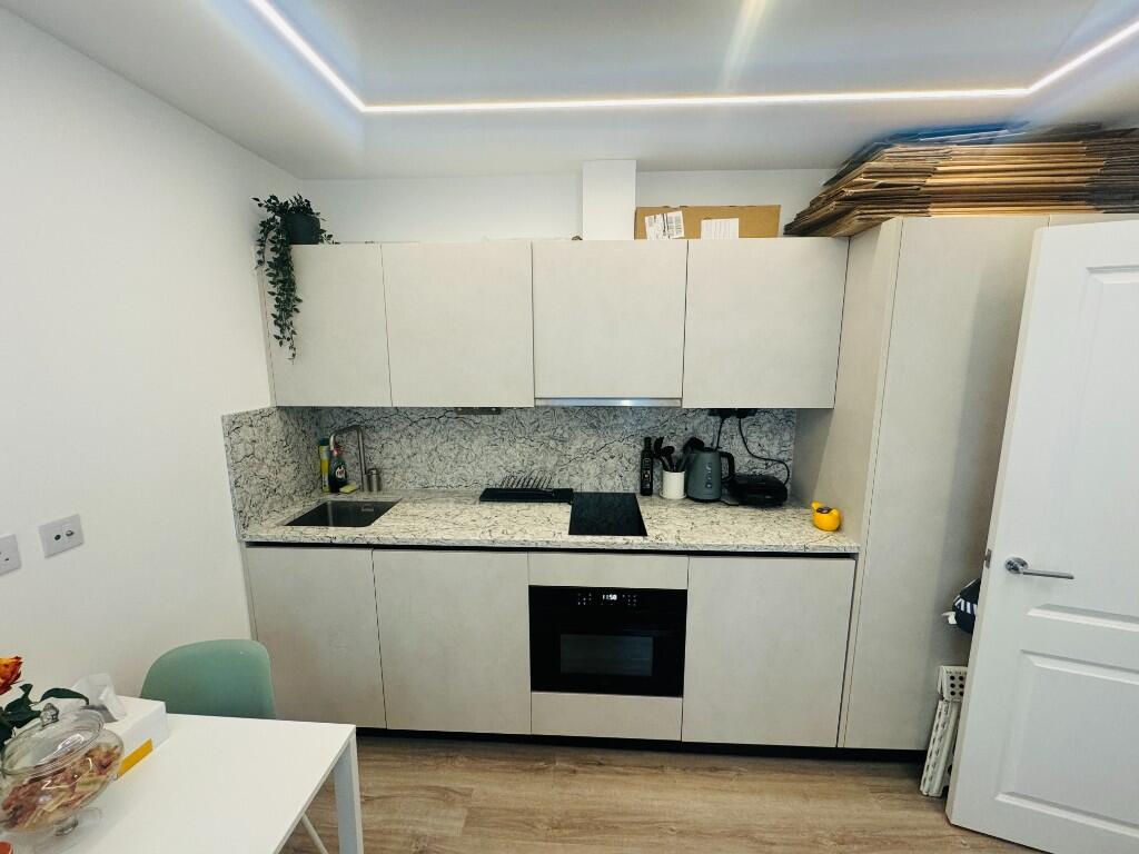 Apartment in London, Myatt's Fields, Vauxhall - View 3