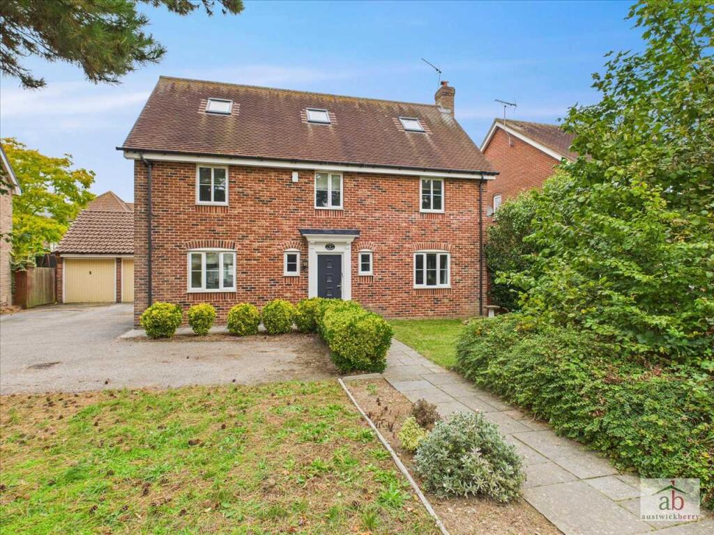 5-bed detached on Thomas Crescent, Kesgrave, £580,000