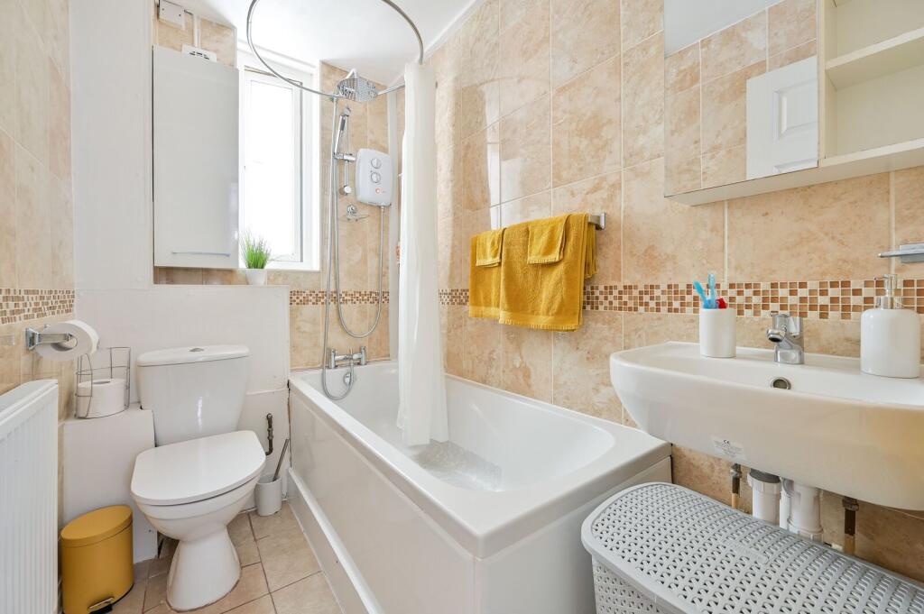 Apartment in London - More