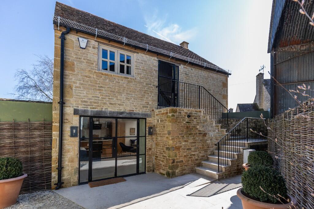 Main image of property: High Street, GL54